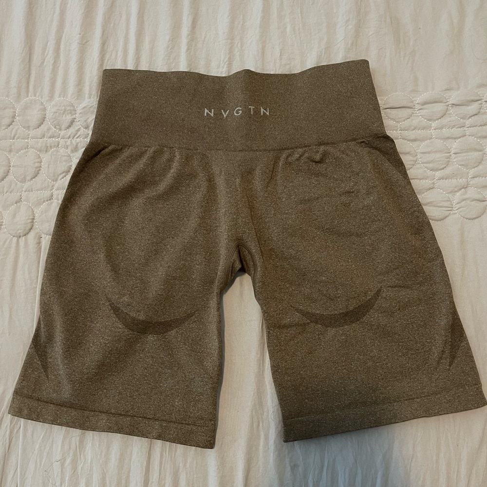 NVGTN Mocha Contour Seamless Shorts Medium